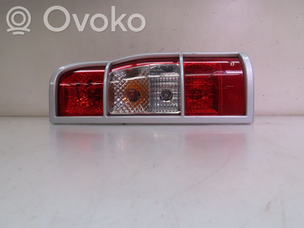 Rear/tail lights   1435880