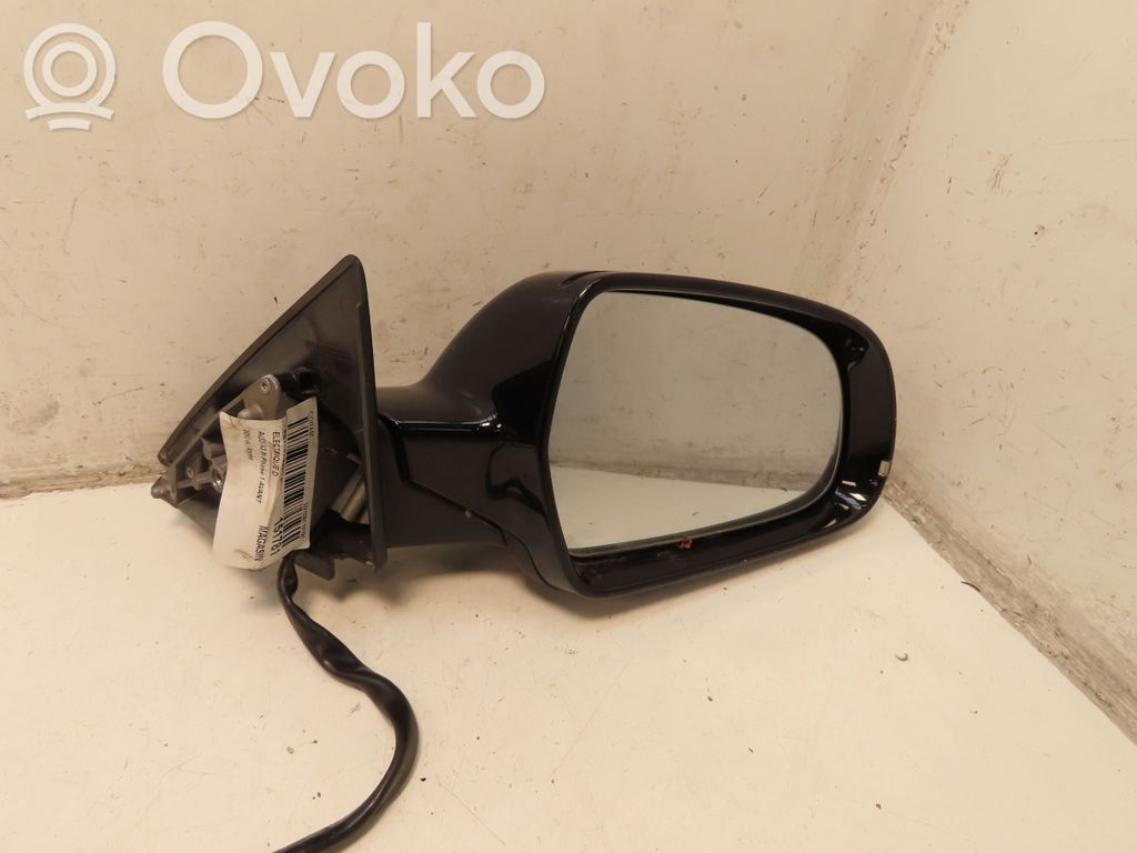 Audi A3 S3 8P Elektryczne lusterko boczne drzwi przednich 