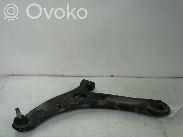 Mitsubishi Colt Querlenker Achsschenkel vorne 