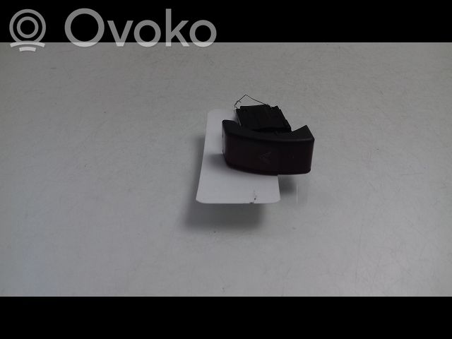 Opel Corsa C Avārijas lukturu slēdzis 