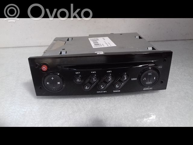 Renault Modus Panel / Radioodtwarzacz CD/DVD/GPS 