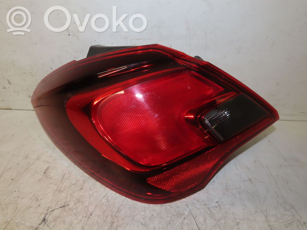 Rear/tail lights   39090647