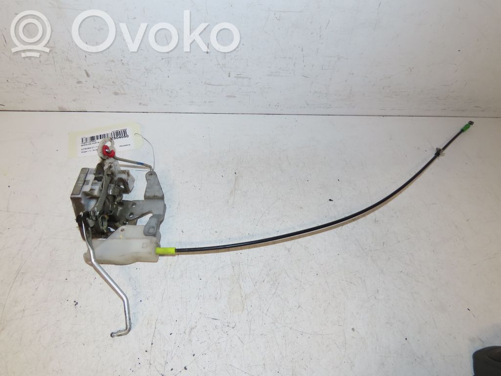 Front door lock   9135T4