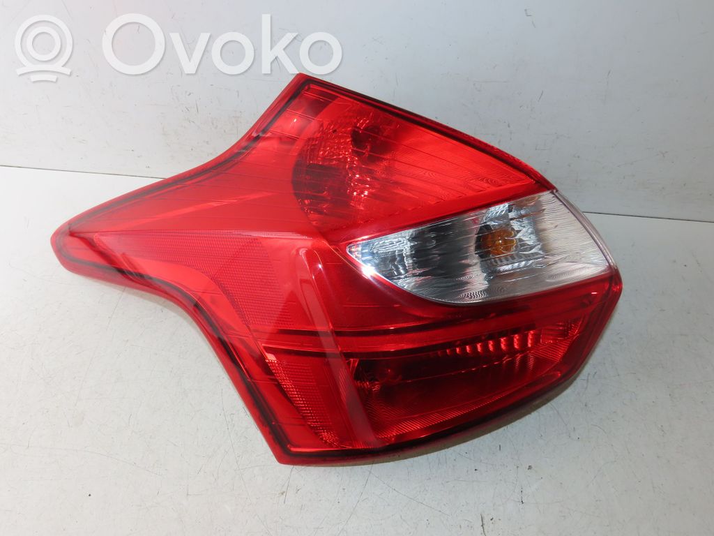 Ford Focus Lampă spate în caroserie 