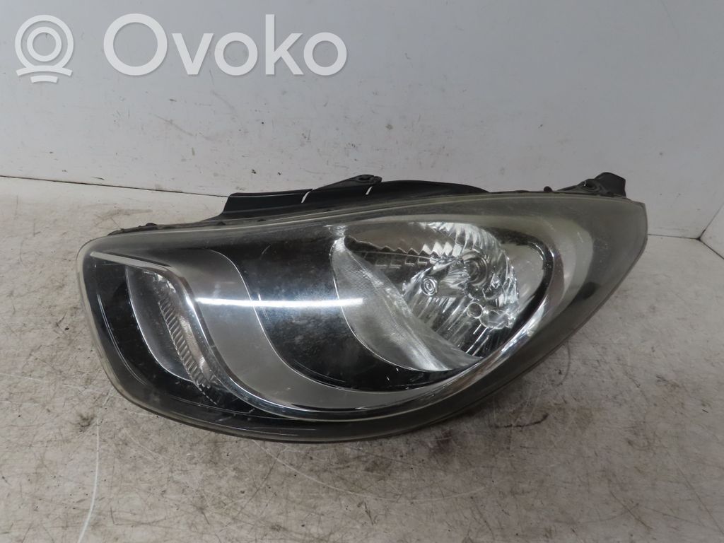 Hyundai i10 Lampa przednia 