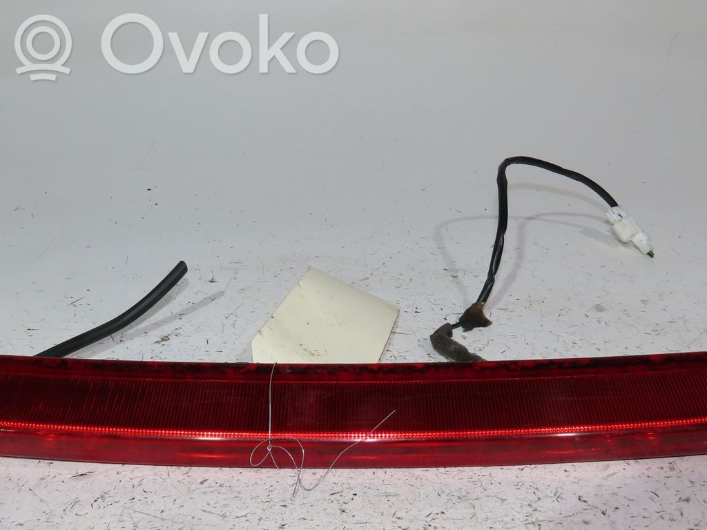 Kolmas/lisäjarruvalo   92700A2300