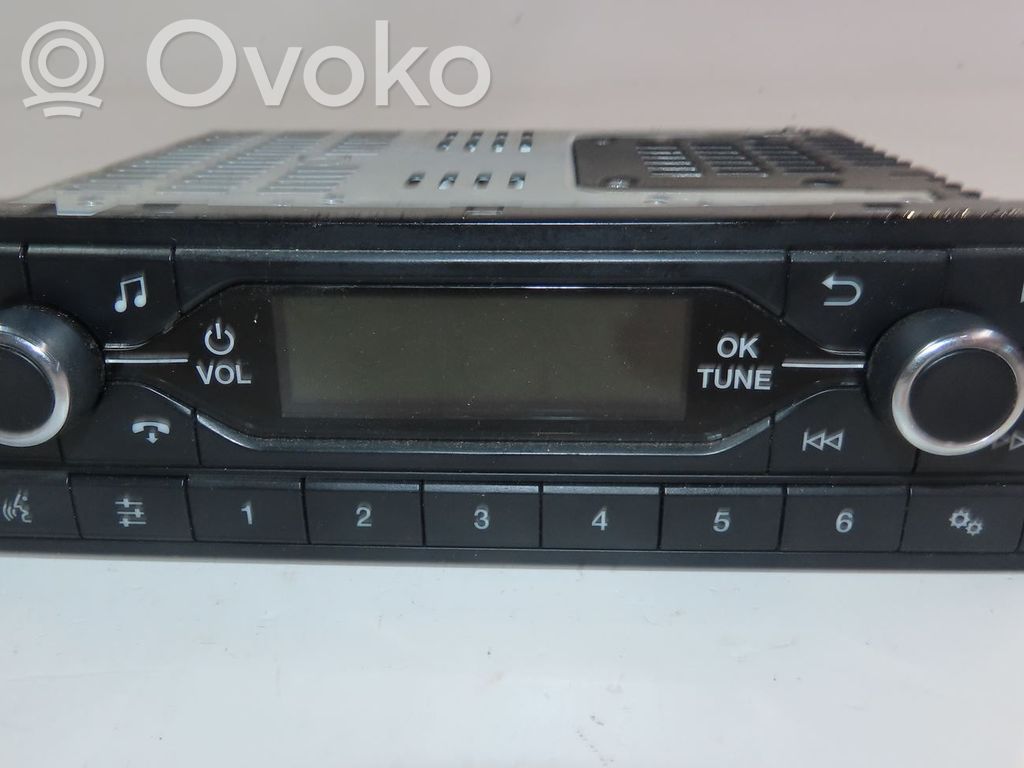 Ford Transit Custom Panel / Radioodtwarzacz CD/DVD/GPS 