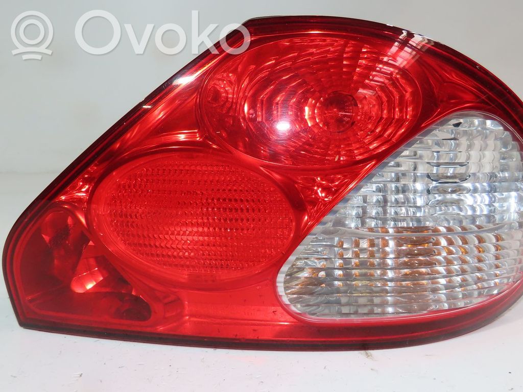 Rear/tail lights   C2S40487