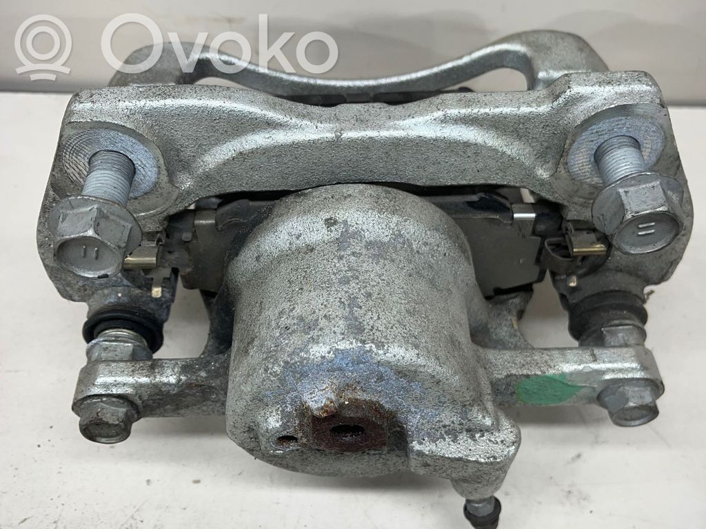 Toyota Corolla E140 E150 Передний суппорт 