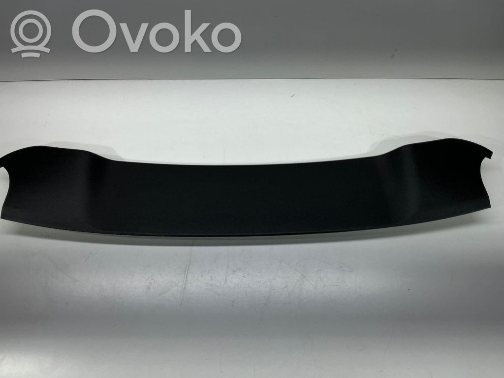 Tailgate trim   7315767,16523410,100400100