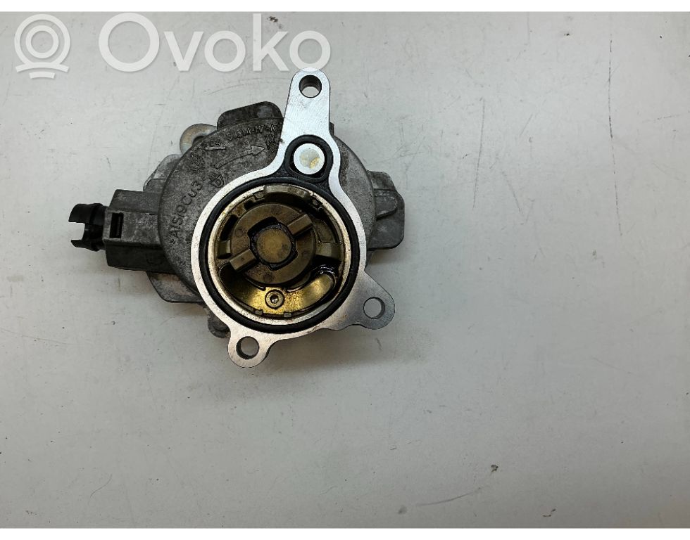 Ford Mustang VI Vacuum pump 