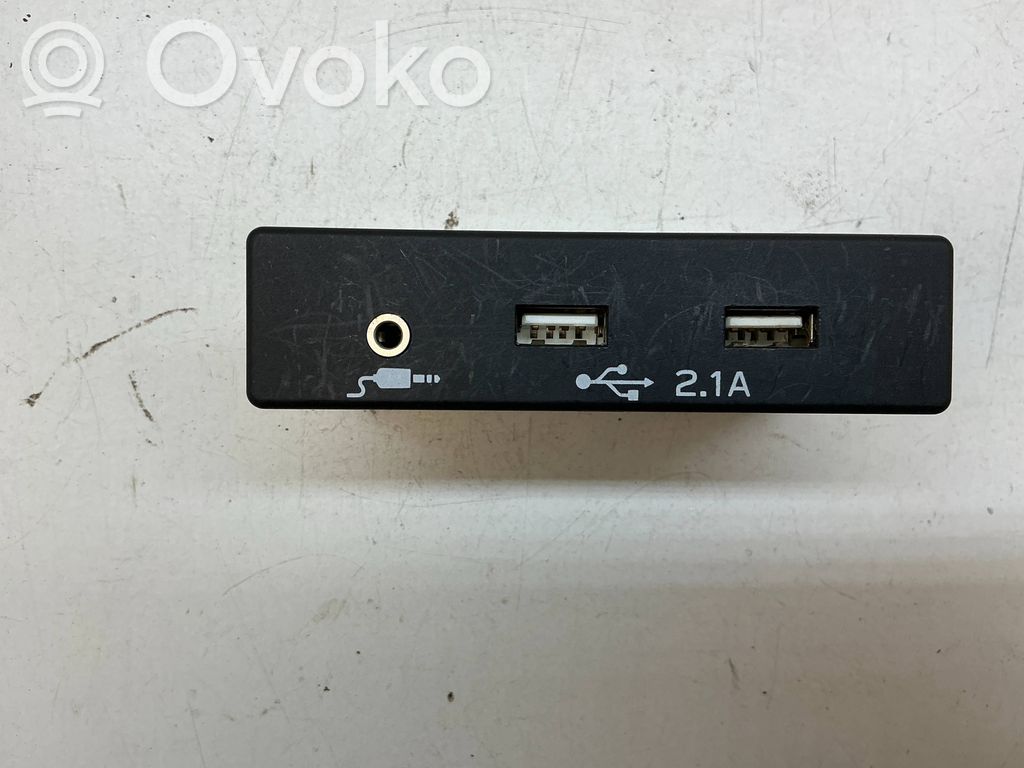 Subaru Outback (BT) USB socket connector 