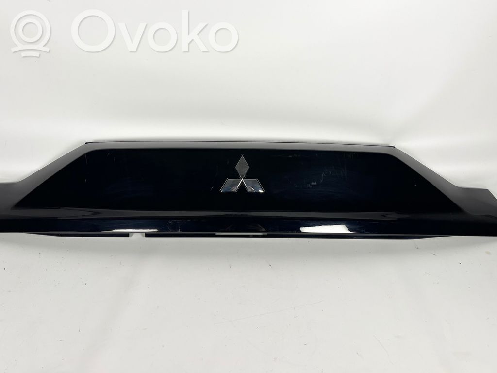 Mitsubishi Eclipse Cross Tailgate/trunk spoiler 