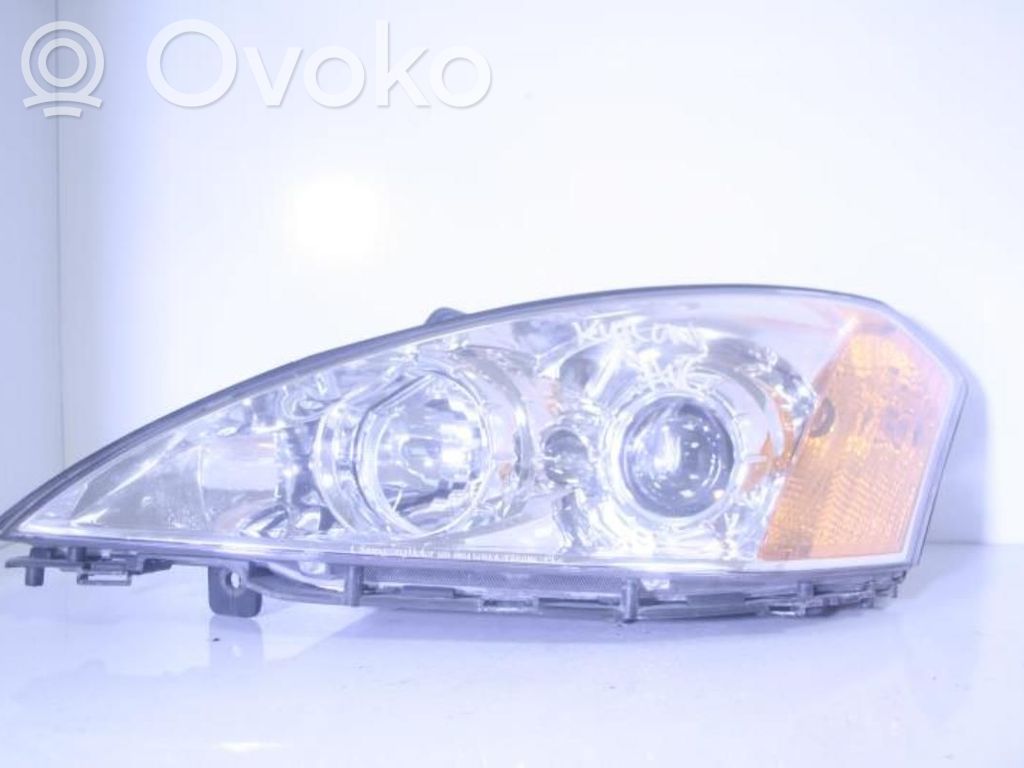 SsangYong Kyron Lampa przednia 