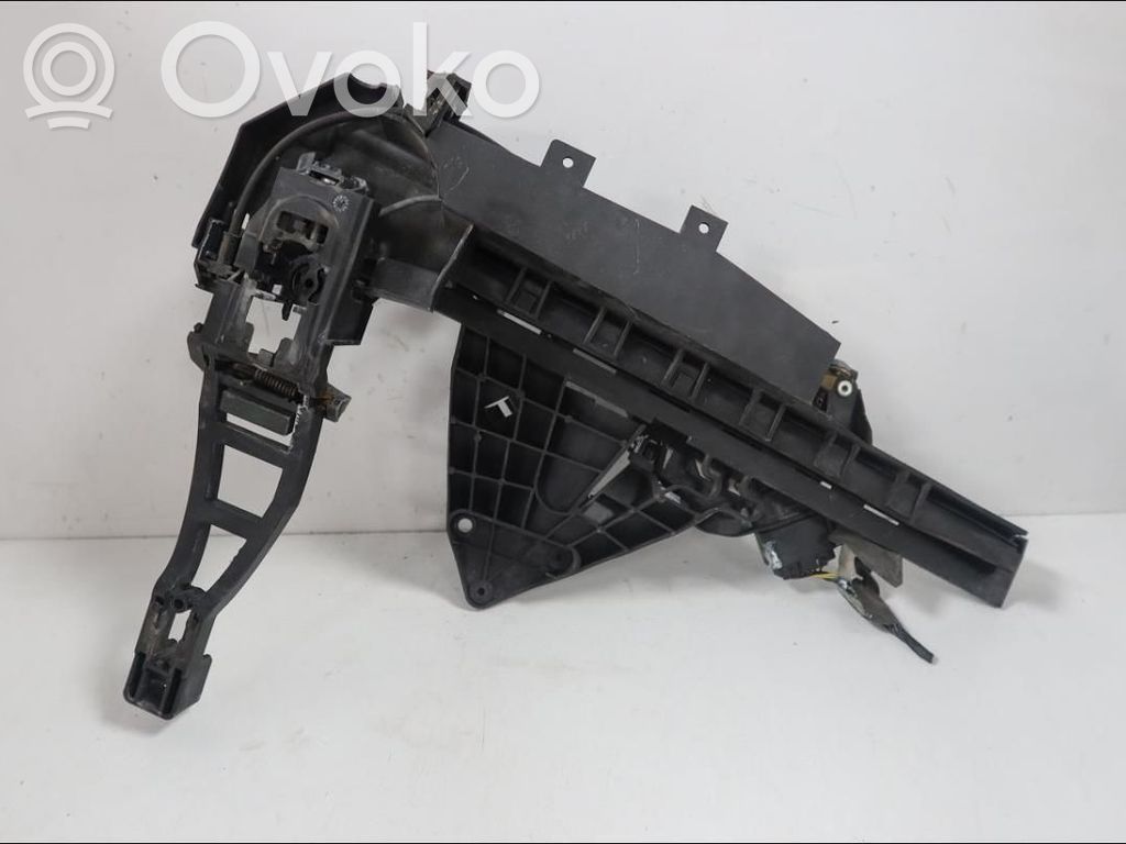 Ford C-MAX I Front door lock 