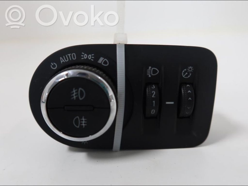 Opel Corsa D Light switch 