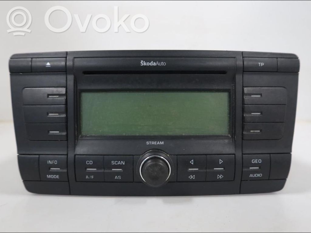 Skoda Octavia Mk2 (1Z) Unitate principală radio/CD/DVD/GPS 