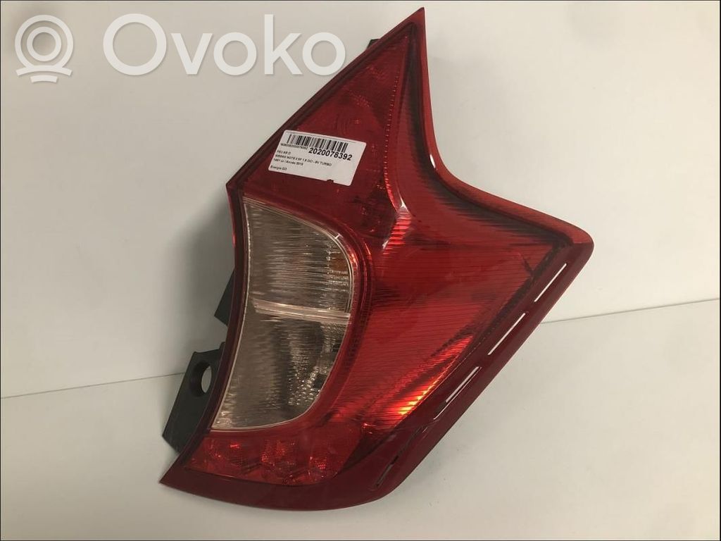 Luz trasera/de freno   265503VA0A