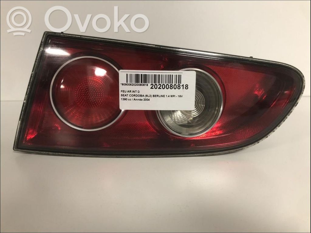 Seat Cordoba (6L) Lampă spate în capacul portbagajului 