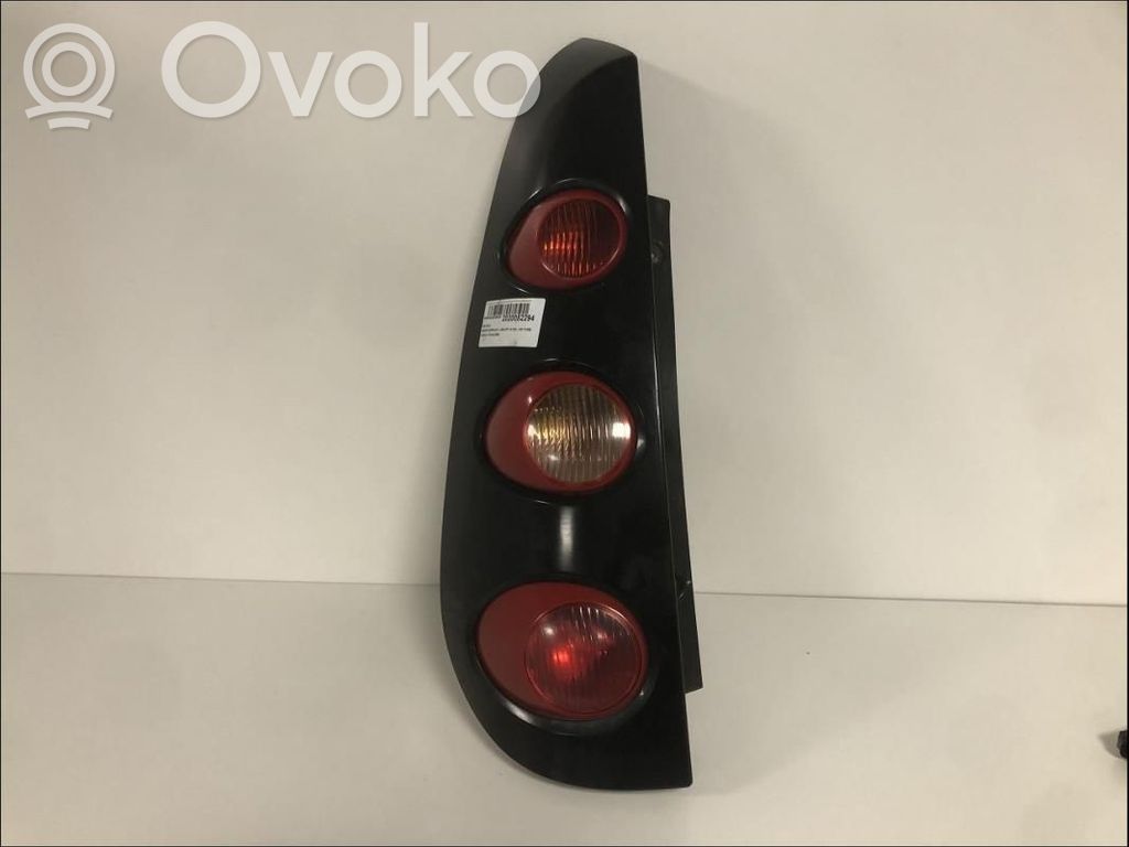 Rear/tail lights   A4548200564