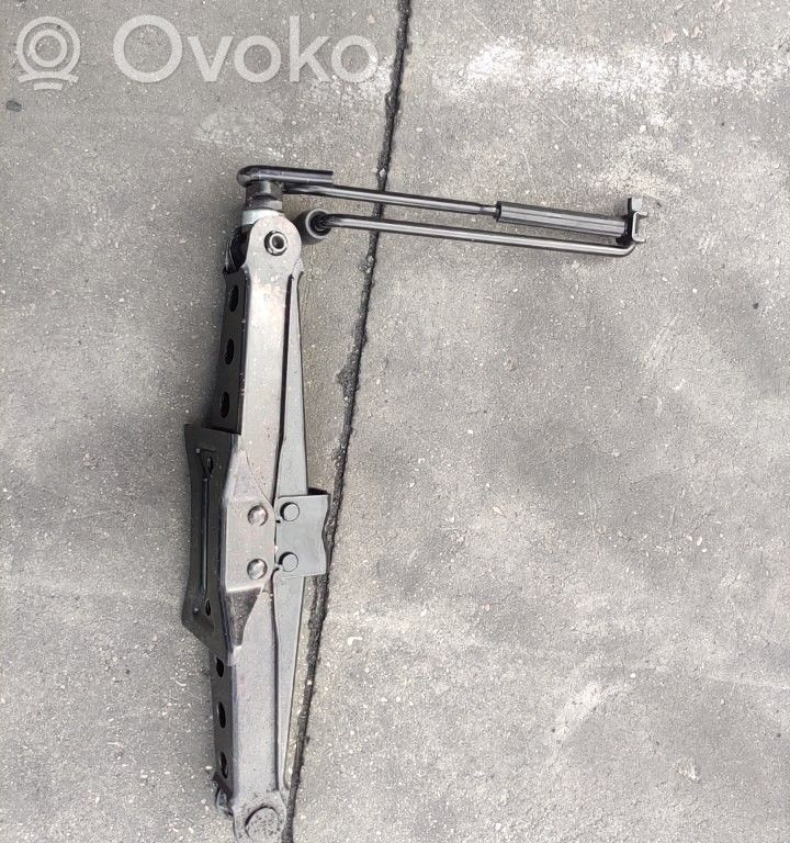 Tunkki   8V0011031B