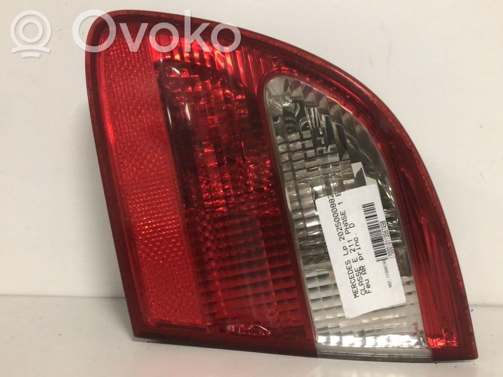 Mercedes-Benz E W211 Lampa tylna 