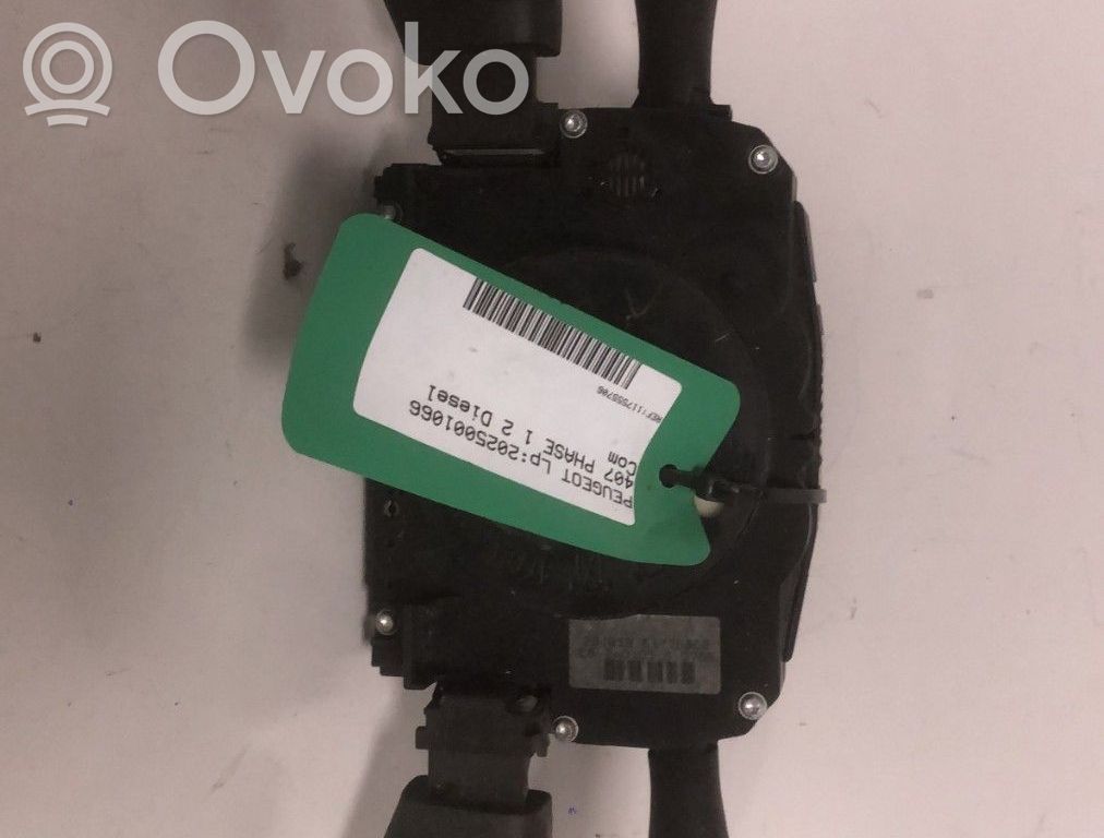 Peugeot 407 Interruptor/palanca de limpiador de luz de giro 