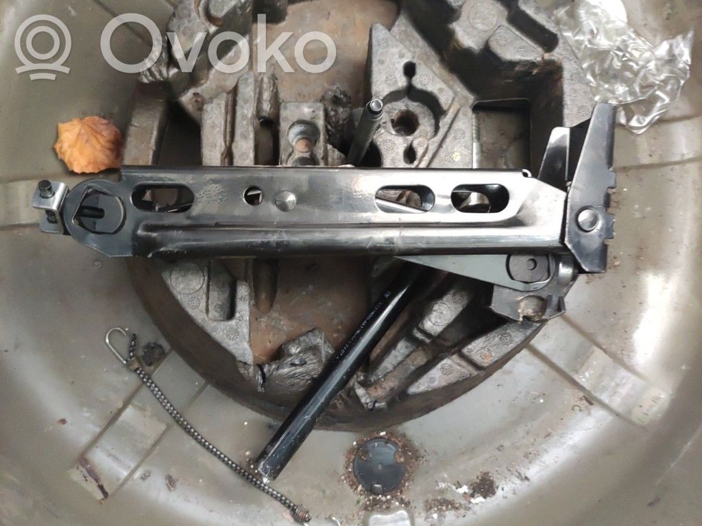 Opel Astra H Cric de levage 