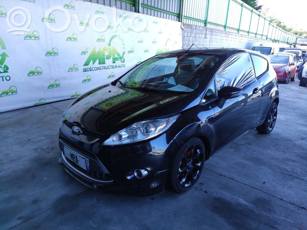 Ford Fiesta Marco panal de radiador 