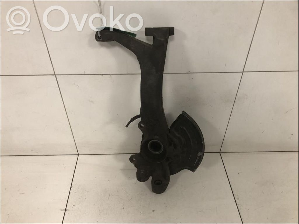 Front wheel hub