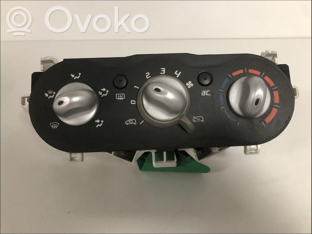 Renault Twingo II Climate control unit 