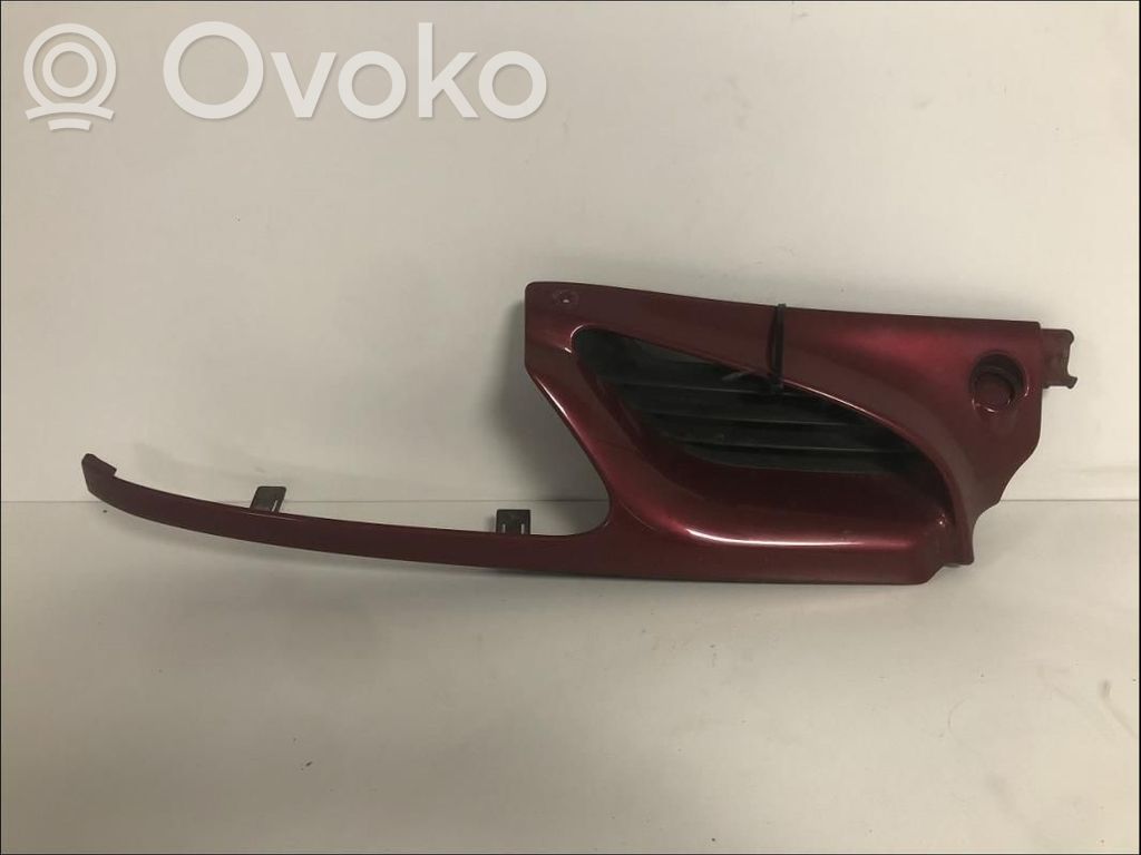 Renault Scenic I Etupuskurin ylempi jäähdytinsäleikkö 