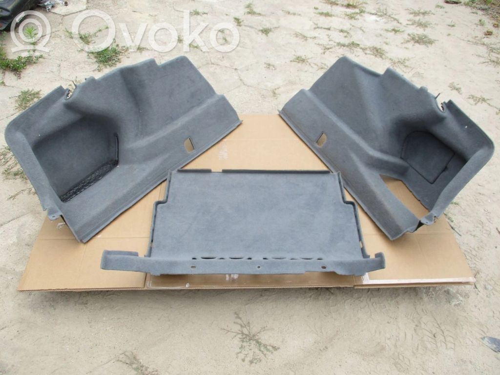 Boczek / Tapicerka / bagażnika   911334221,911334116,TAPICERKATAPICERKI
