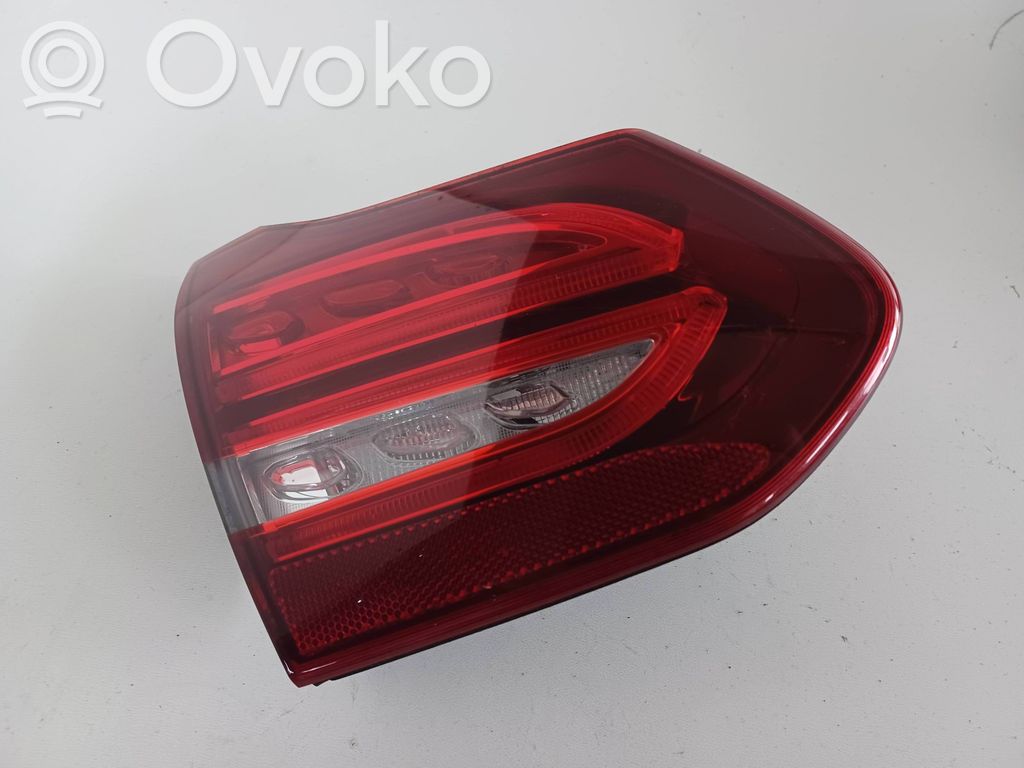 Mercedes-Benz C W205 Lampy tylnej klapy bagażnika 