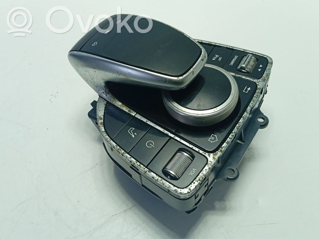 Mercedes-Benz E W213 Unidad central de control multimedia 