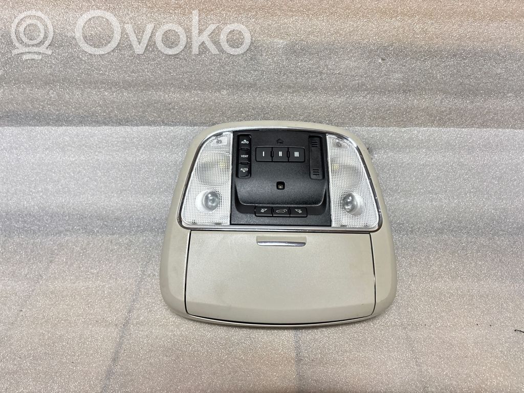 Etuistuimen valo   RCPJ0H007