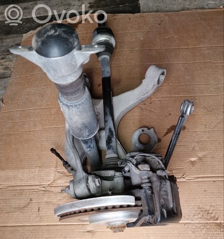 Cubo de rueda trasera   8R05054356