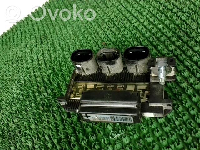 Peugeot Expert Fuse module 