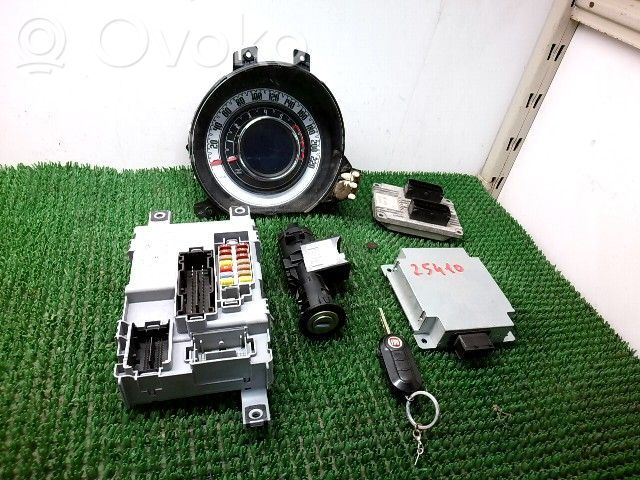 Fiat 500 Komputer / Sterownik ECU i komplet kluczy 