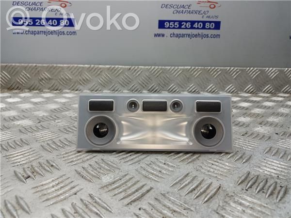Luz del asiento delantero   63318379699