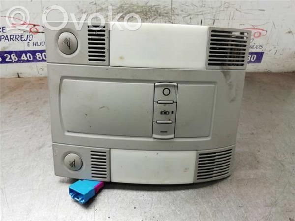 Audi A8 S8 D2 4D Front seat light 