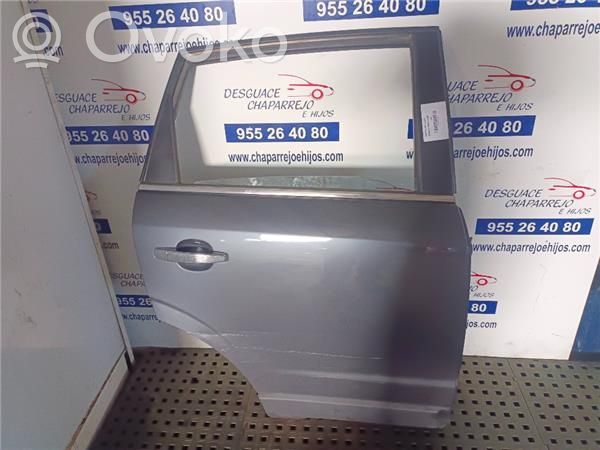 Aizmugurējās durvis