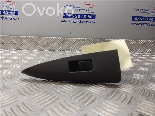 Electric window control switch   25411ED00B