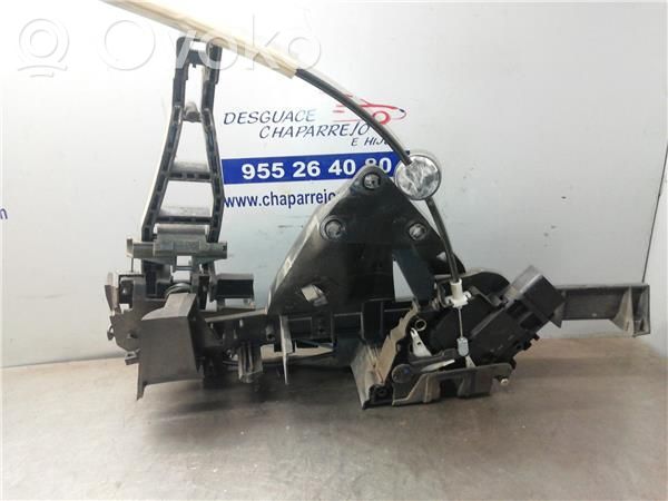 Zamek drzwi przednich   924003100
