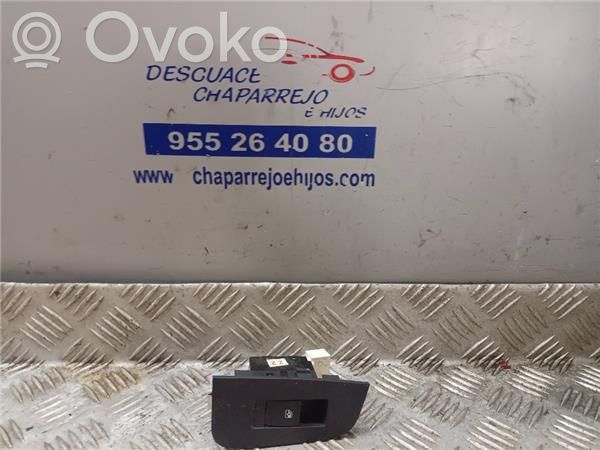 Chevrolet Epica Electric window control switch 