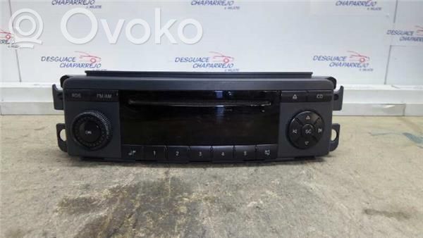 Radio / CD-Player / DVD-Player / Navigation   4548200379