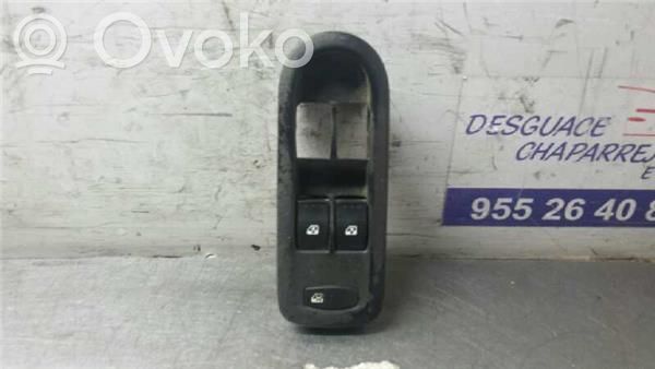 Comutator comandă geamuri electrice   8200160603