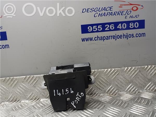 Tailgate/trunk/boot lock/catch/latch