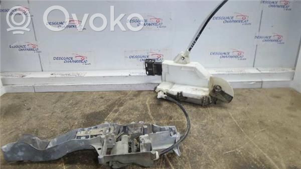 Peugeot 308 Serratura portiera anteriore 