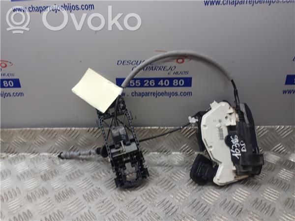 Volkswagen Polo II 86C 2F Serratura portiera anteriore 